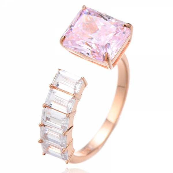 Anello in argento con morganite taglio smeraldo, zircone cubico bianco e nano con placcatura in oro rosa 