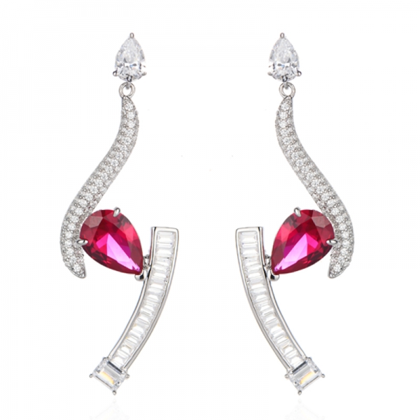 Orecchino in argento rodiato con zircone cubico bianco taglio smeraldo e tanzanite a forma di pera 