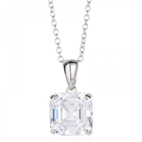 Collana Asscher in argento rodiato con zirconi cubici bianchi 