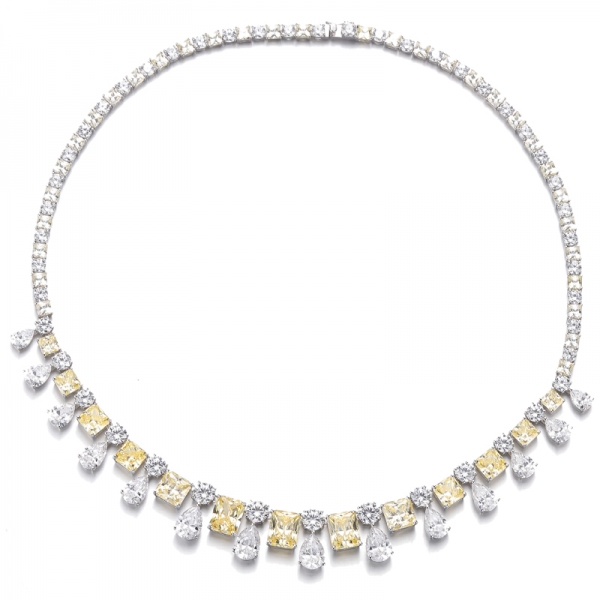 Collana in argento rodiato con zirconi cubici bianchi a forma di pera e diamanti gialli ottagonali 